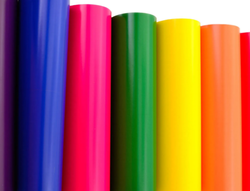 Como Apresentar Autoadesivos como Solução de Baixo Custo com Alto Retorno para Pequenos Negócios